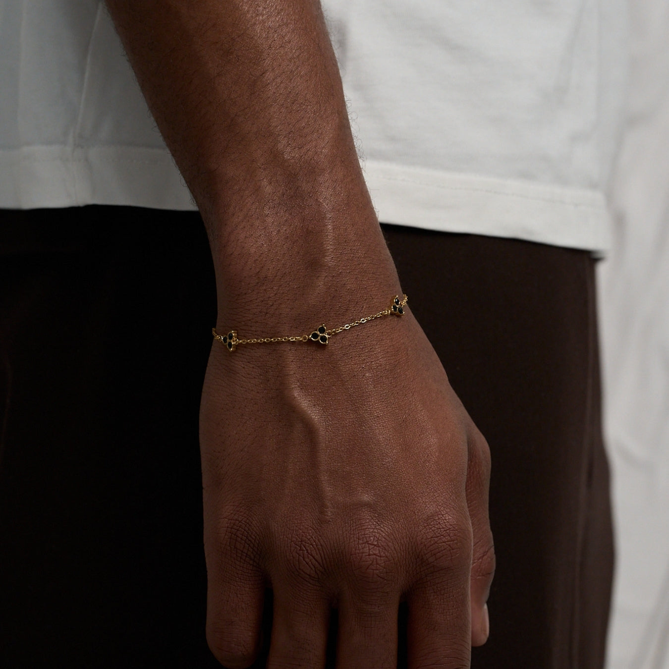 Schwarzes Kleeblatt Armband (Gold)