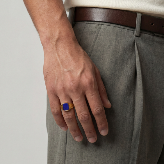 Watch Blue Ring (Gold)