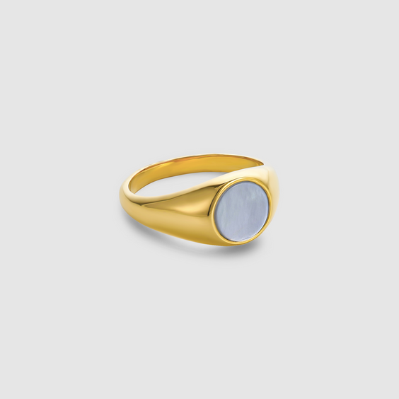 Oval White Ring (Gold)