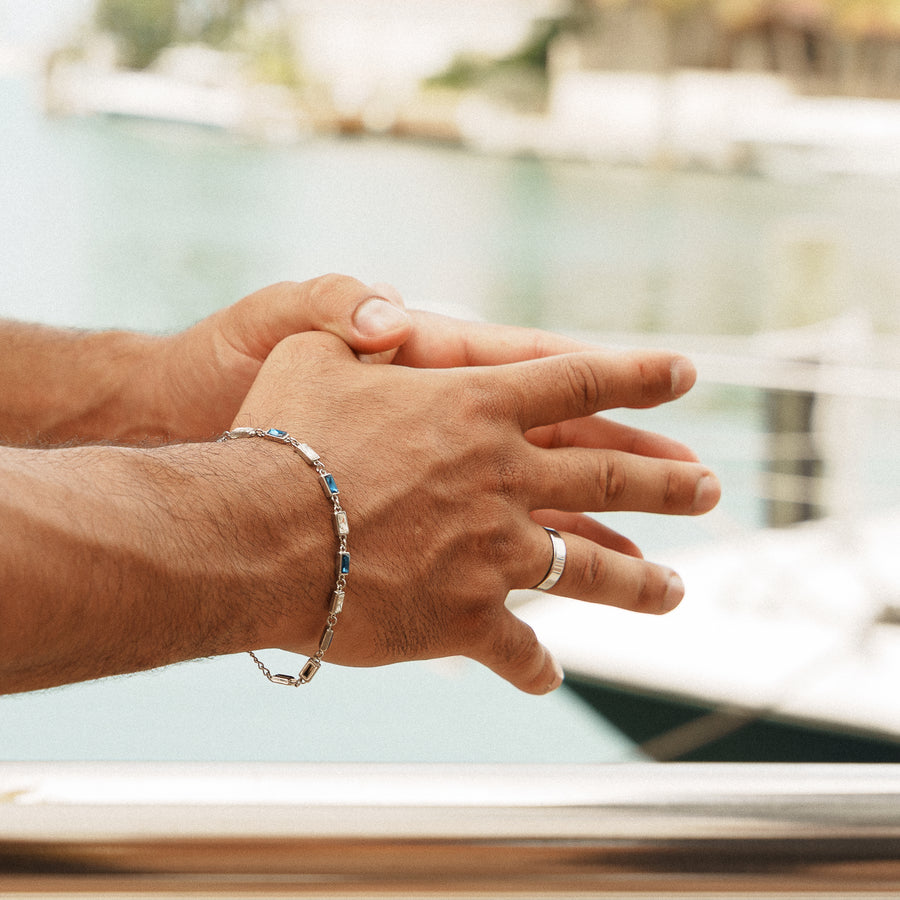 azure bracelet + essenti