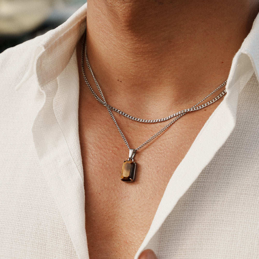 Horizon pendant with Cuban 3mm chain on model